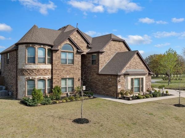 800 Beckington Drive , Shady Shores, TX 76208