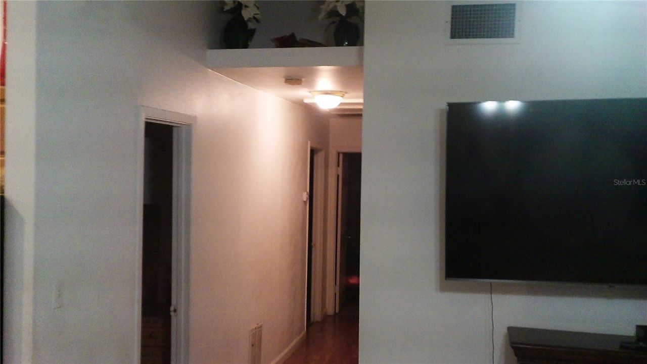 3227 Queensboro Avenue S, Saint Petersburg, FL 33712 Photo