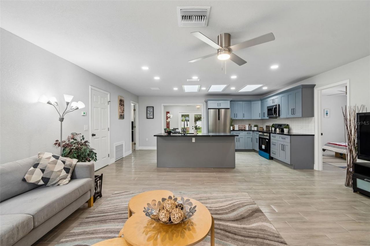 3600 38th Avenue E, Bradenton, FL 34208 Photo