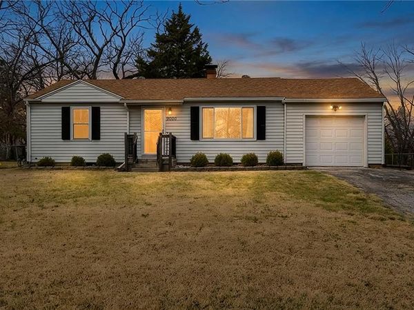 9000 W 49TH Street, Merriam, KS 66203