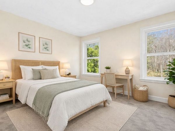 9 Heritage St, Shrewsbury, MA 01545