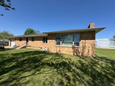208 E Mason Avenue, Verndale, MN 56481