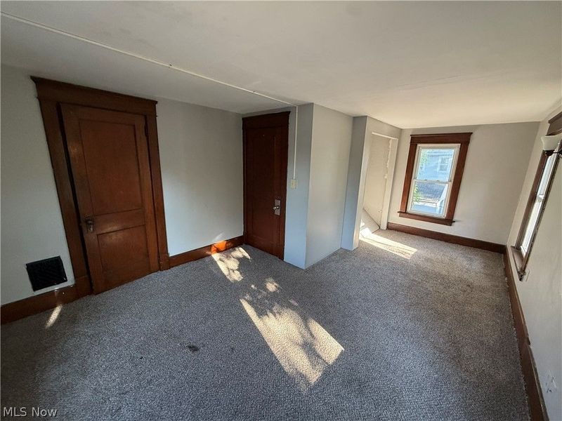 1033 Olive Avenue NE, Warren, OH 44483 Photo 16