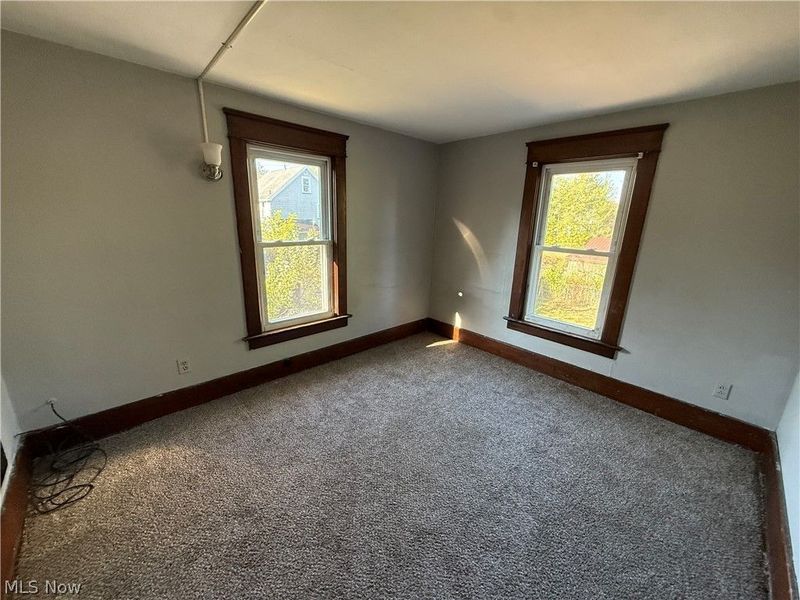 1033 Olive Avenue NE, Warren, OH 44483 Photo 18