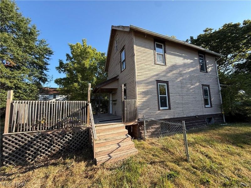 1033 Olive Avenue NE, Warren, OH 44483 Photo 2