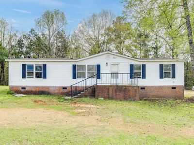 597 Forest Hills Drive , Winnsboro, SC 29180