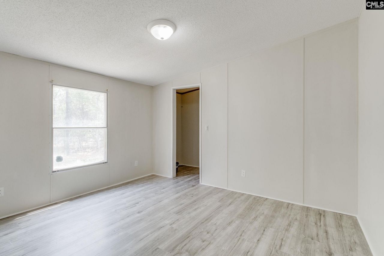 597 Forest Hills Drive  Photo 18