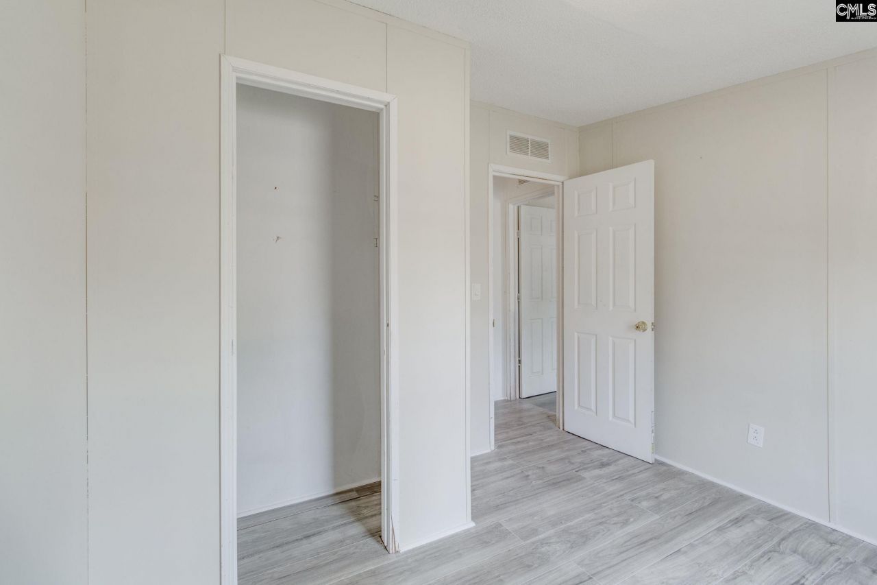 597 Forest Hills Drive  Photo 21