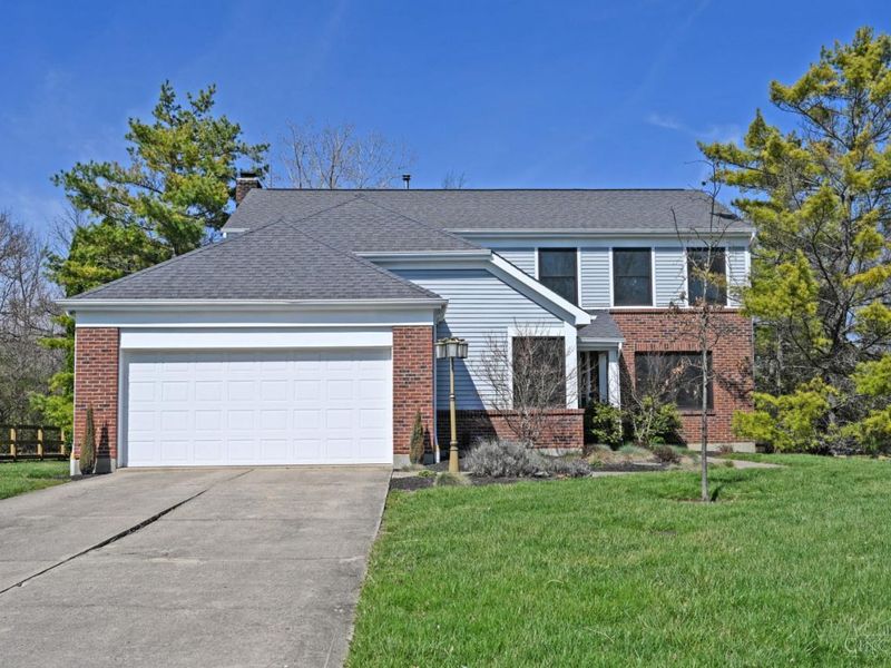 8346 White Hill Lane, West Chester, OH 45069 Photo 2