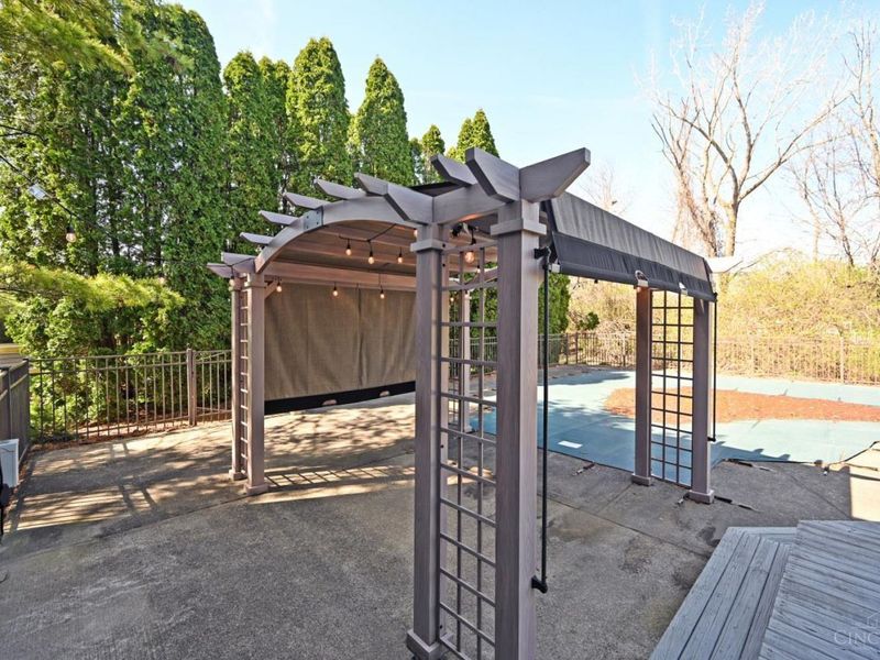 8346 White Hill Lane, West Chester, OH 45069 Photo 5