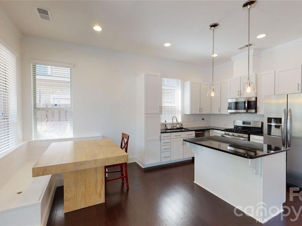 930 Steel House Boulevard, Charlotte, NC 28205