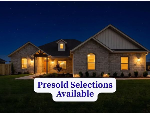 2412 Charles Street, Pea Ridge, AR 72751
