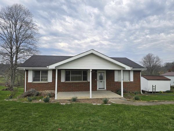 68 Feely Drive, Ona, WV 25545