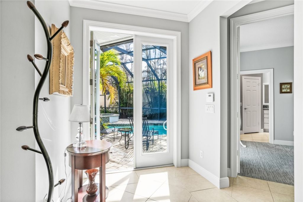 224 Oak Hammock Circle Sw, Vero Beach, FL 32962 Photo