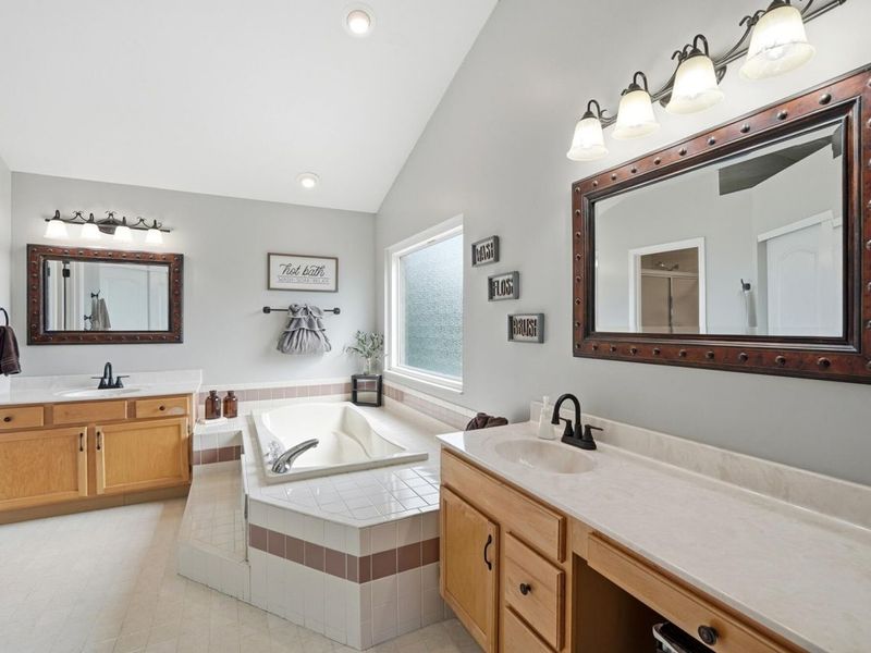 1087 Bold Forbes Court, Union, KY 41091 Photo 28