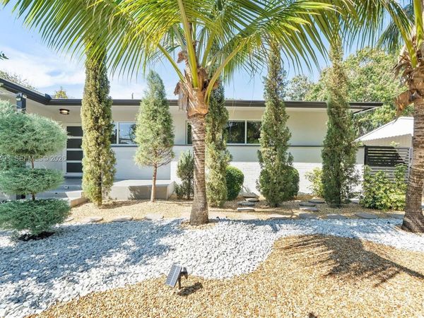 261 NE 47th St, Miami, FL 33137