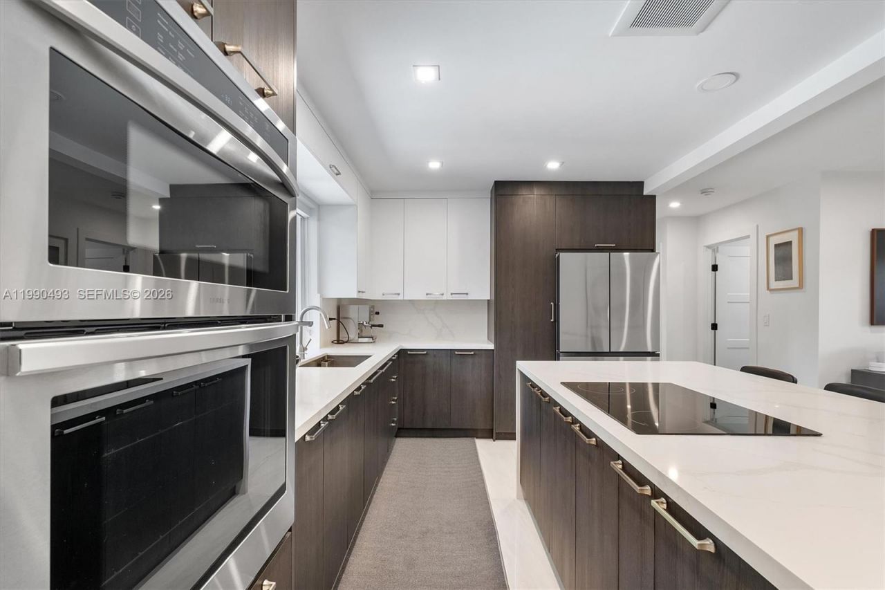 261 NE 47th St, Miami, FL 33137 Photo