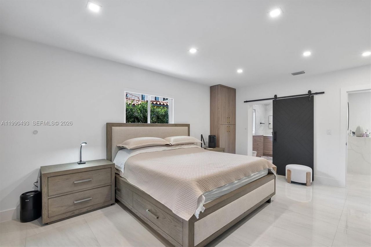 261 NE 47th St, Miami, FL 33137 Photo