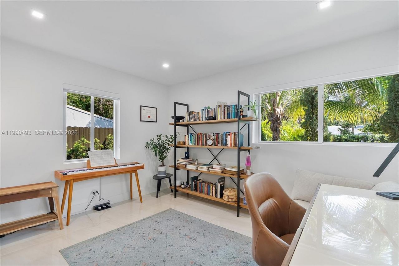 261 NE 47th St, Miami, FL 33137 Photo