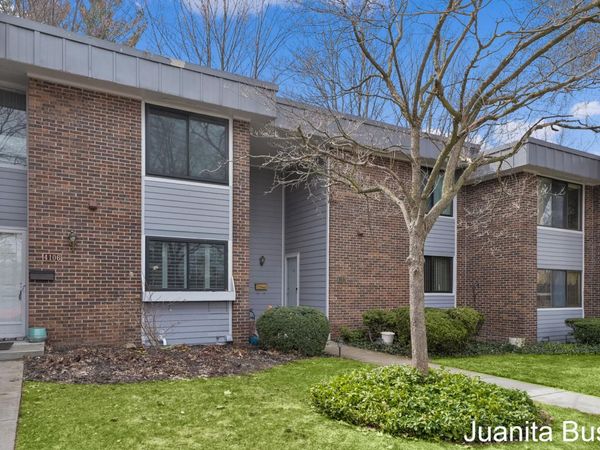 4106 North Norway Street SE, Kentwood, MI 49546