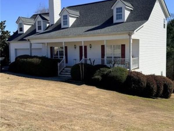 915 Stefan Walk , Cumming, GA 30040