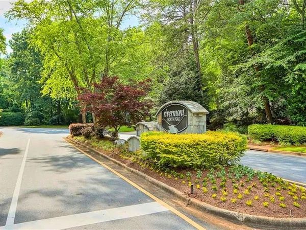 335 N Peak Drive , Alpharetta, GA 30022