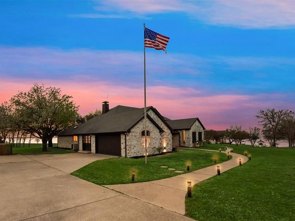 111 Luther Lane, Heath, TX 75032