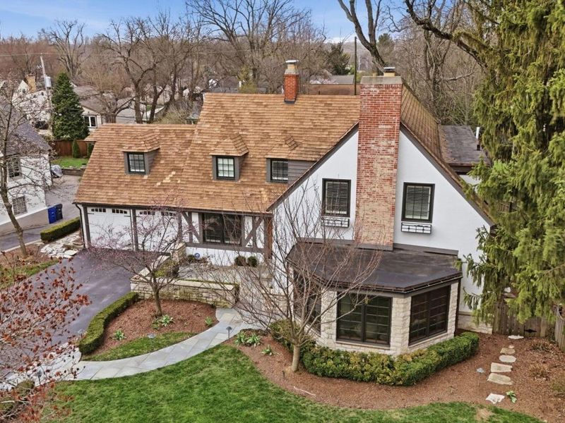 2015 Hillside Drive, Columbus, OH 43221 Photo 3