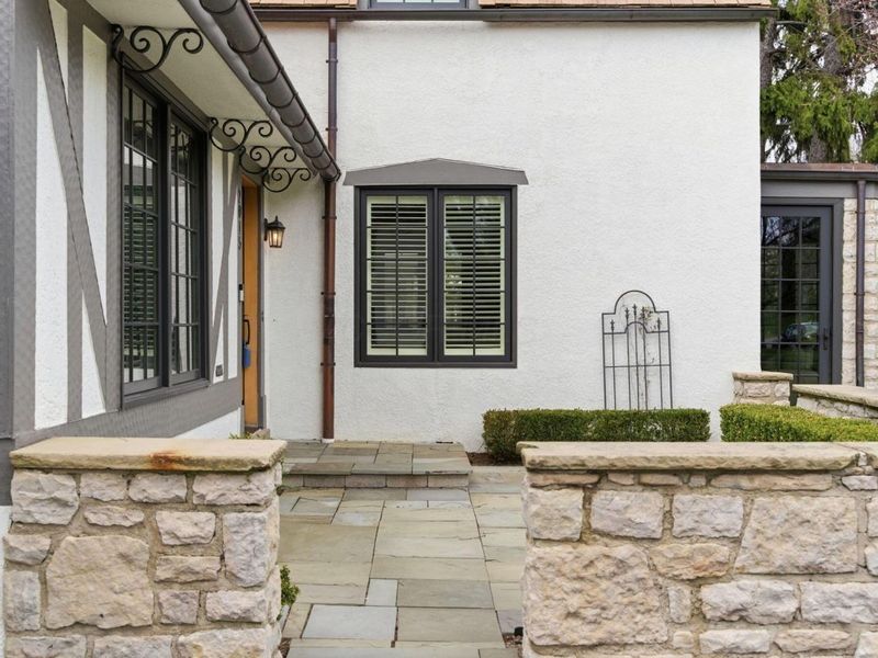 2015 Hillside Drive, Columbus, OH 43221 Photo 7