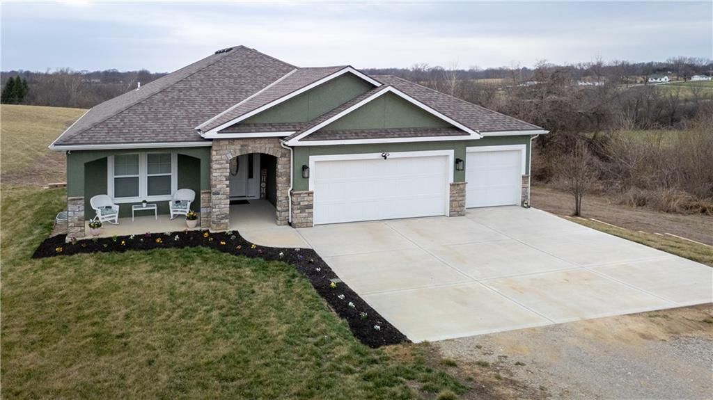 15550 Lovers Lane, Excelsior Springs, MO 64024 Main Photo