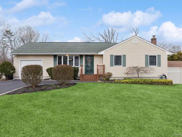 140 Oak Street , Medford, NY 11763