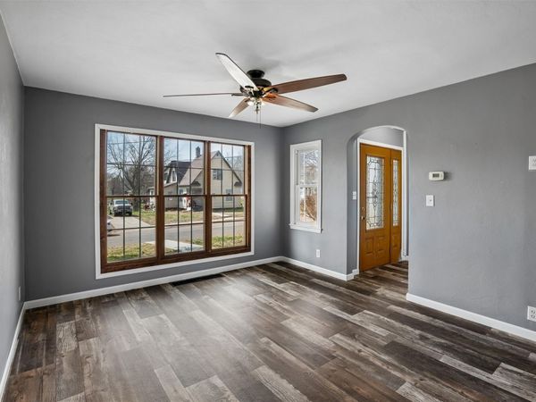 415 College HIll Avenue, Oskaloosa, IA 52577