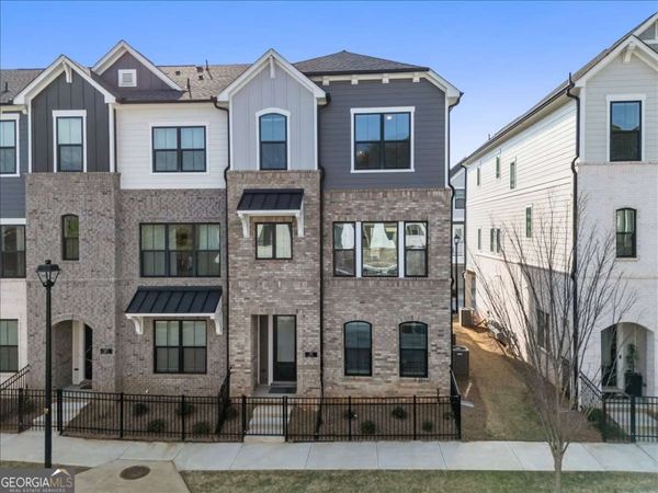 335 Walker Avenue, Alpharetta, GA 30076