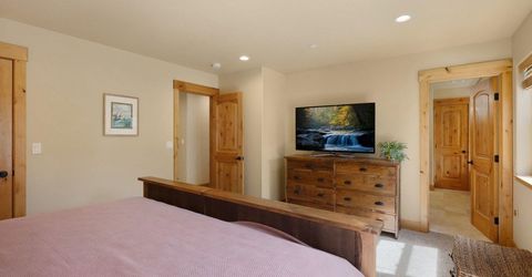 15224 W Reed Avenue, Truckee, CA 96161 Photo