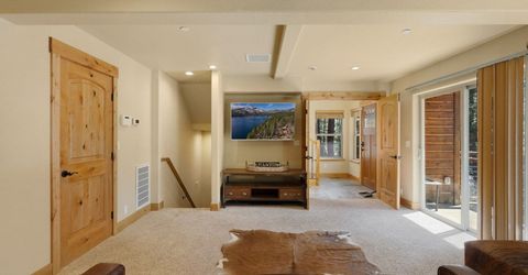 15224 W Reed Avenue, Truckee, CA 96161 Photo