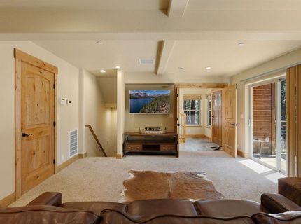 15224 W Reed Avenue, Truckee, CA 96161 Photo
