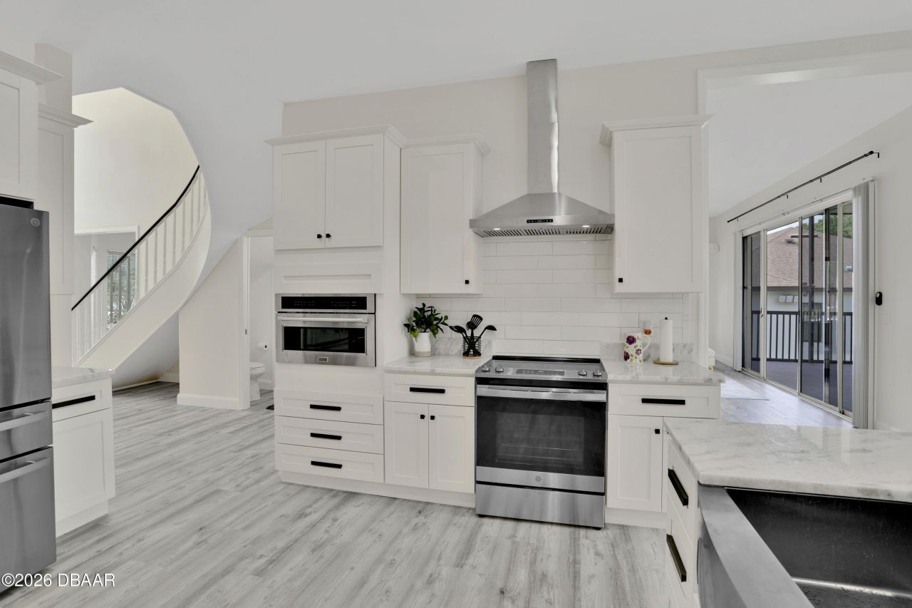 10911 Lakeshore Drive, Clermont, FL 34711 Photo