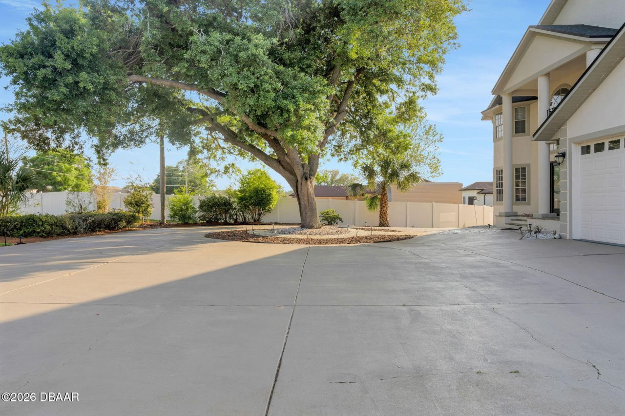 10911 Lakeshore Drive, Clermont, FL 34711 Photo