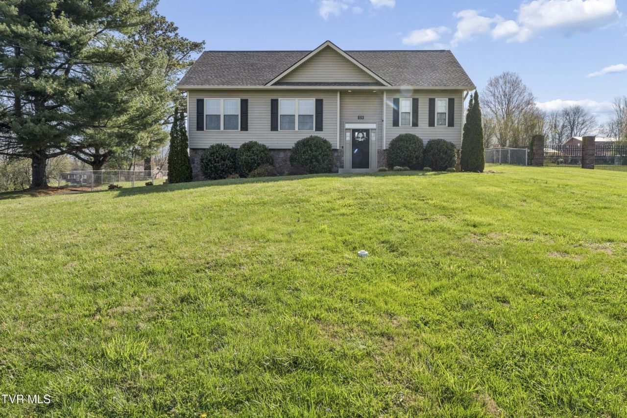 120 Hopper Road, Johnson City, TN 37604 Main Photo
