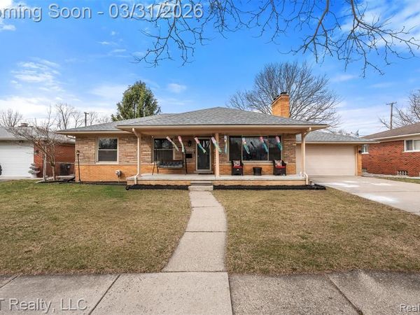 30605 Champine Street, St. Clair Shores, MI 48082