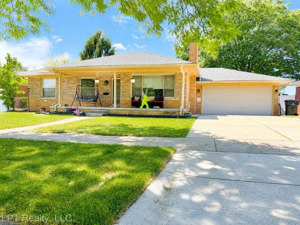 30605 Champine Street, St Clair Shores, Mi 48082