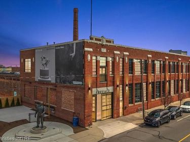 3434 Russell Street, Detroit, MI 48207