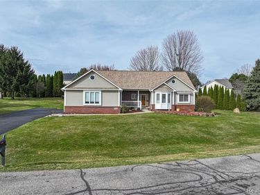 16180 Hill Forest Drive, Fenton Twp, MI 48451