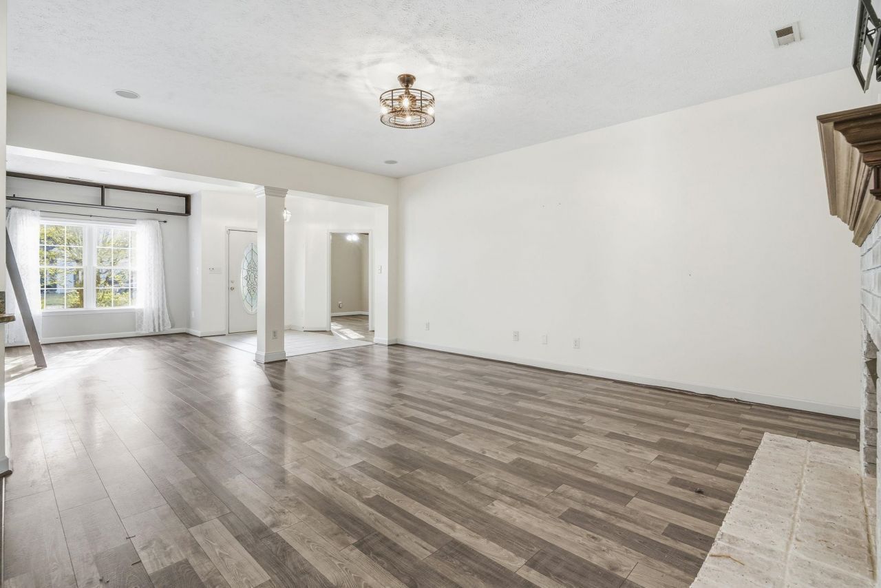 9611 Indigo Creek Blvd.  Photo 10