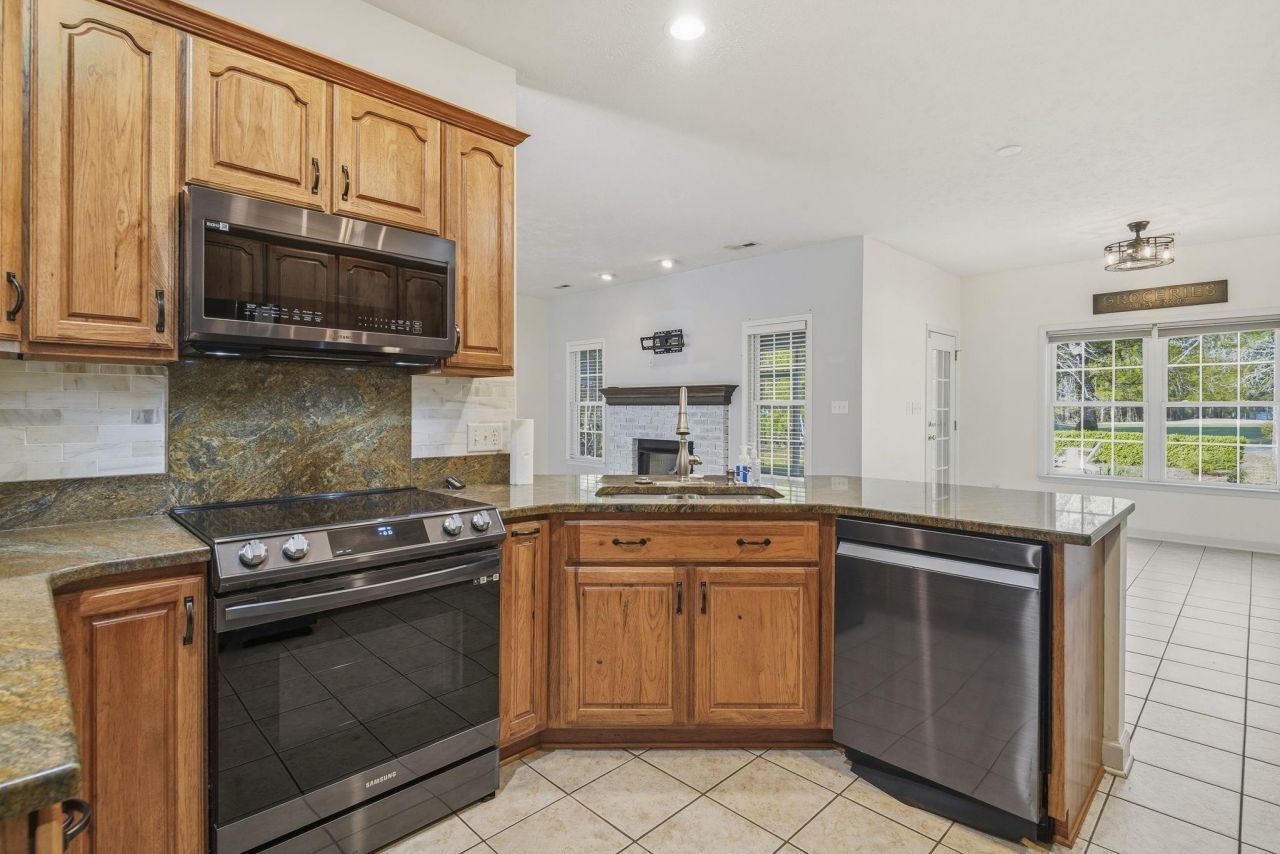 9611 Indigo Creek Blvd.  Photo 17