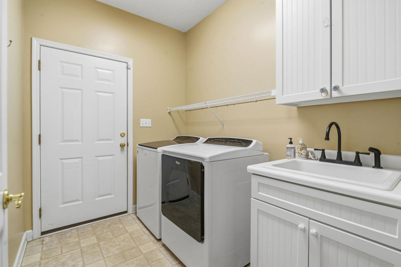 9611 Indigo Creek Blvd.  Photo 25