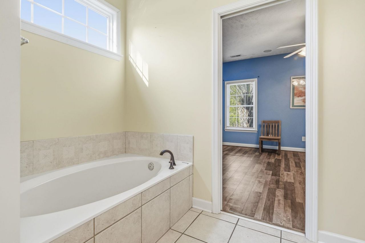 9611 Indigo Creek Blvd.  Photo 36