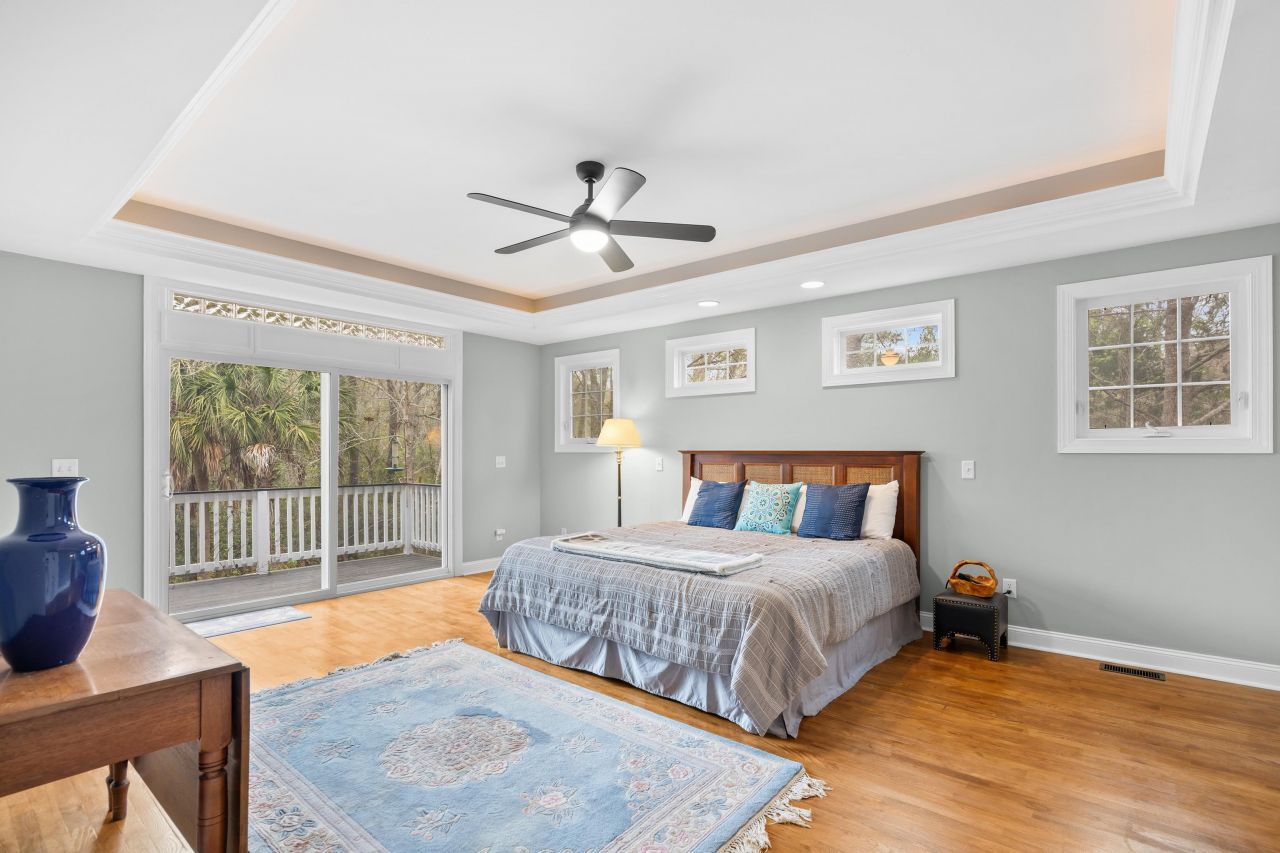 225 Red Maple Dr. Photo 16