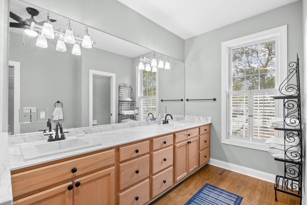 225 Red Maple Dr. Photo 22