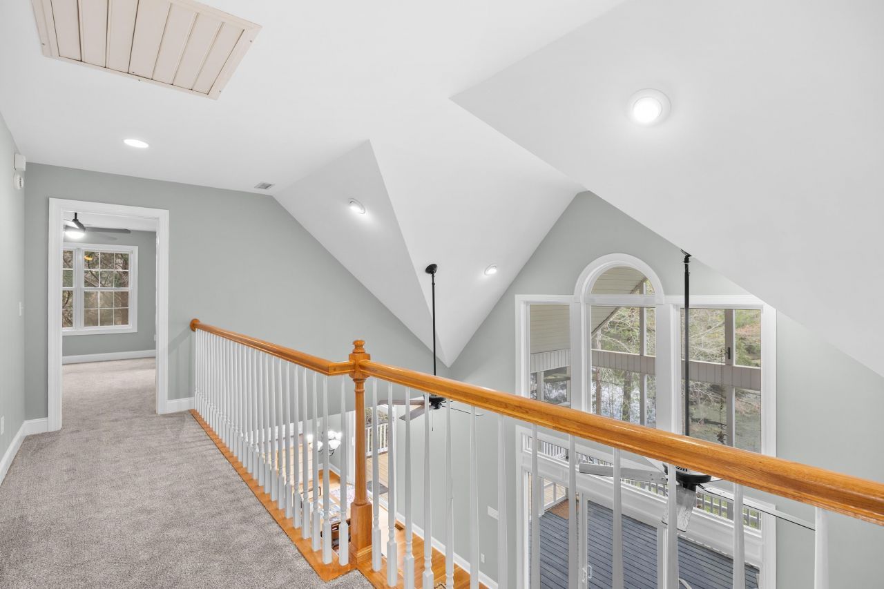 225 Red Maple Dr. Photo 28